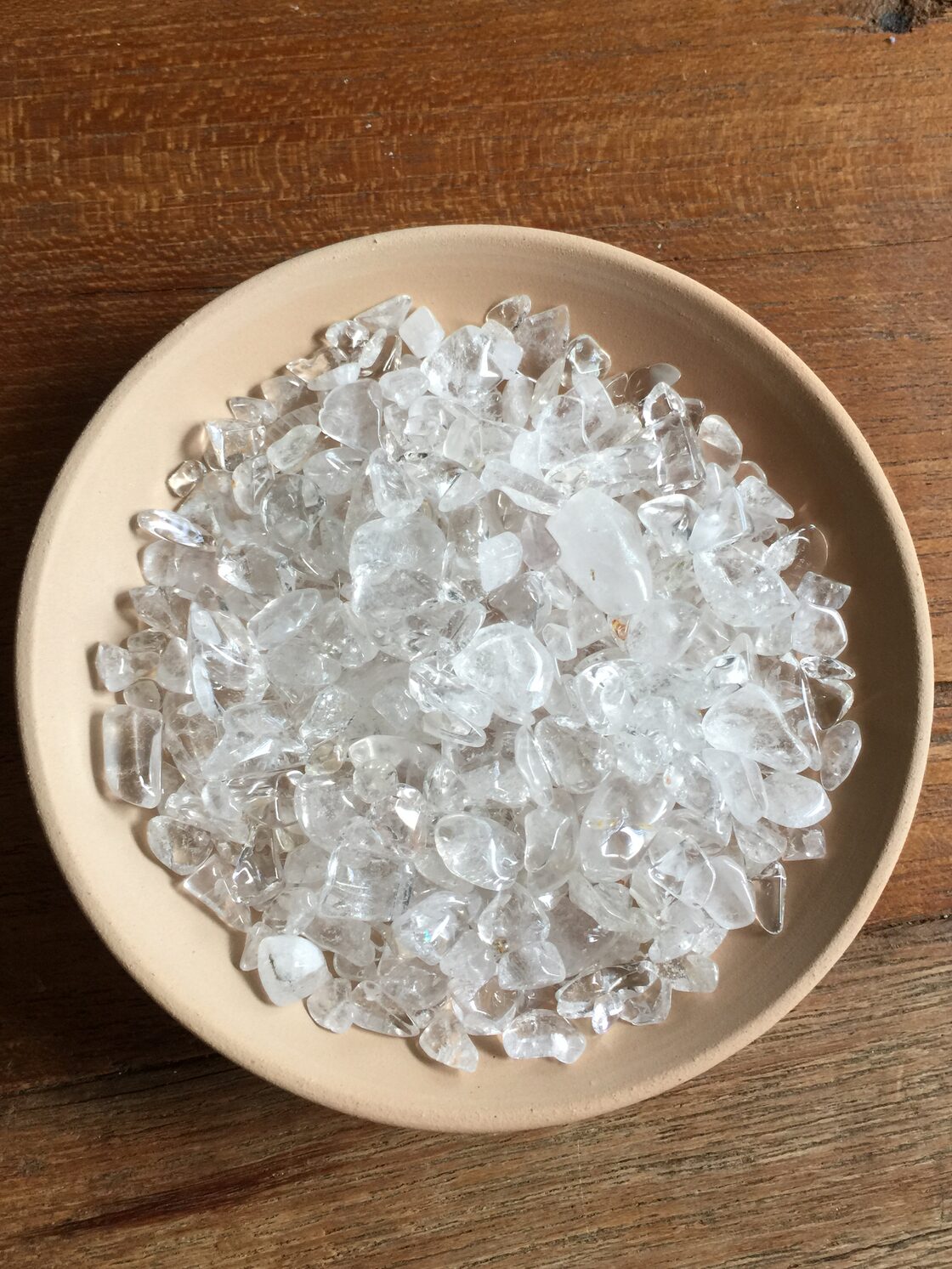 再入荷】ヒマラヤ産さざれ石 100g 素焼き皿付き ニキルジェムズ社製