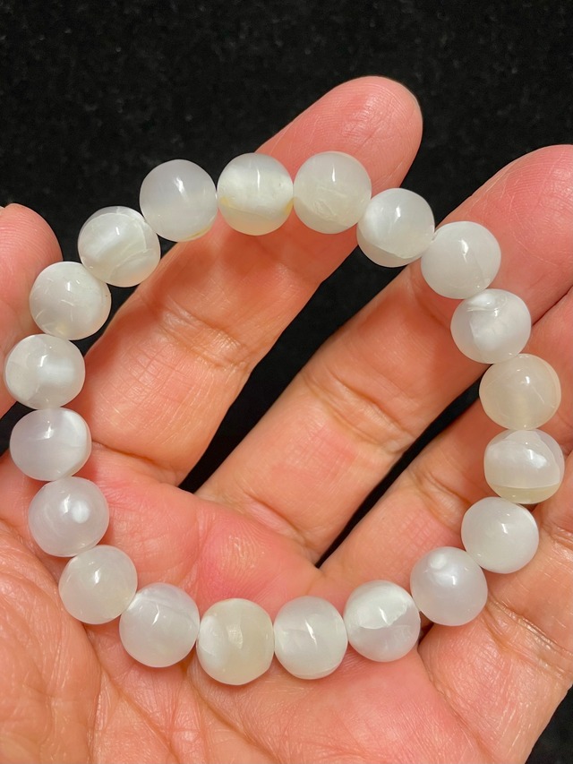 3) 「ミラクル・ケオン」ビーズ・ブレスレット11mm