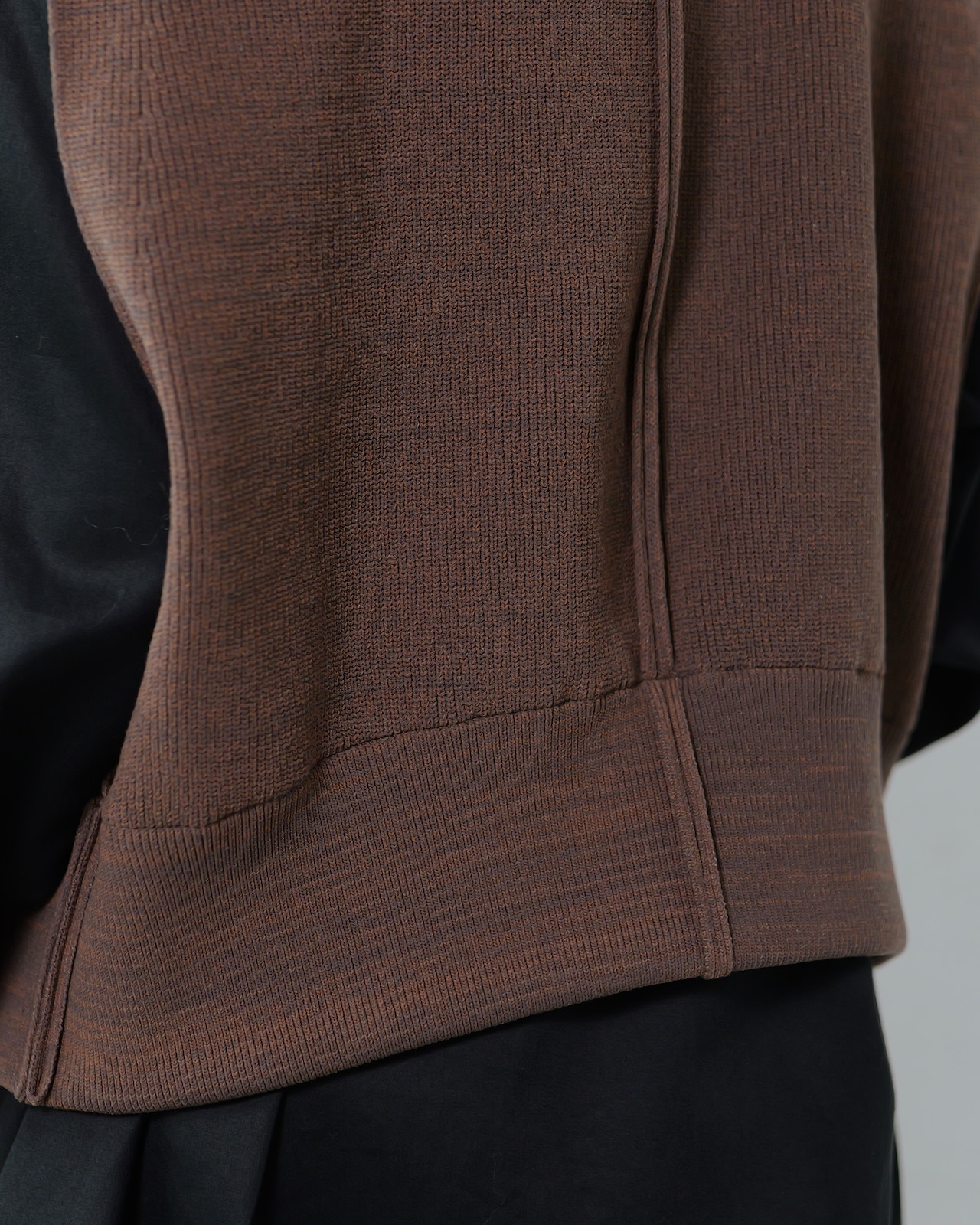 i’m here - Driver’s Knit Vest :Brown|前後スイッチ/ダブルファスナー/立体リンクス