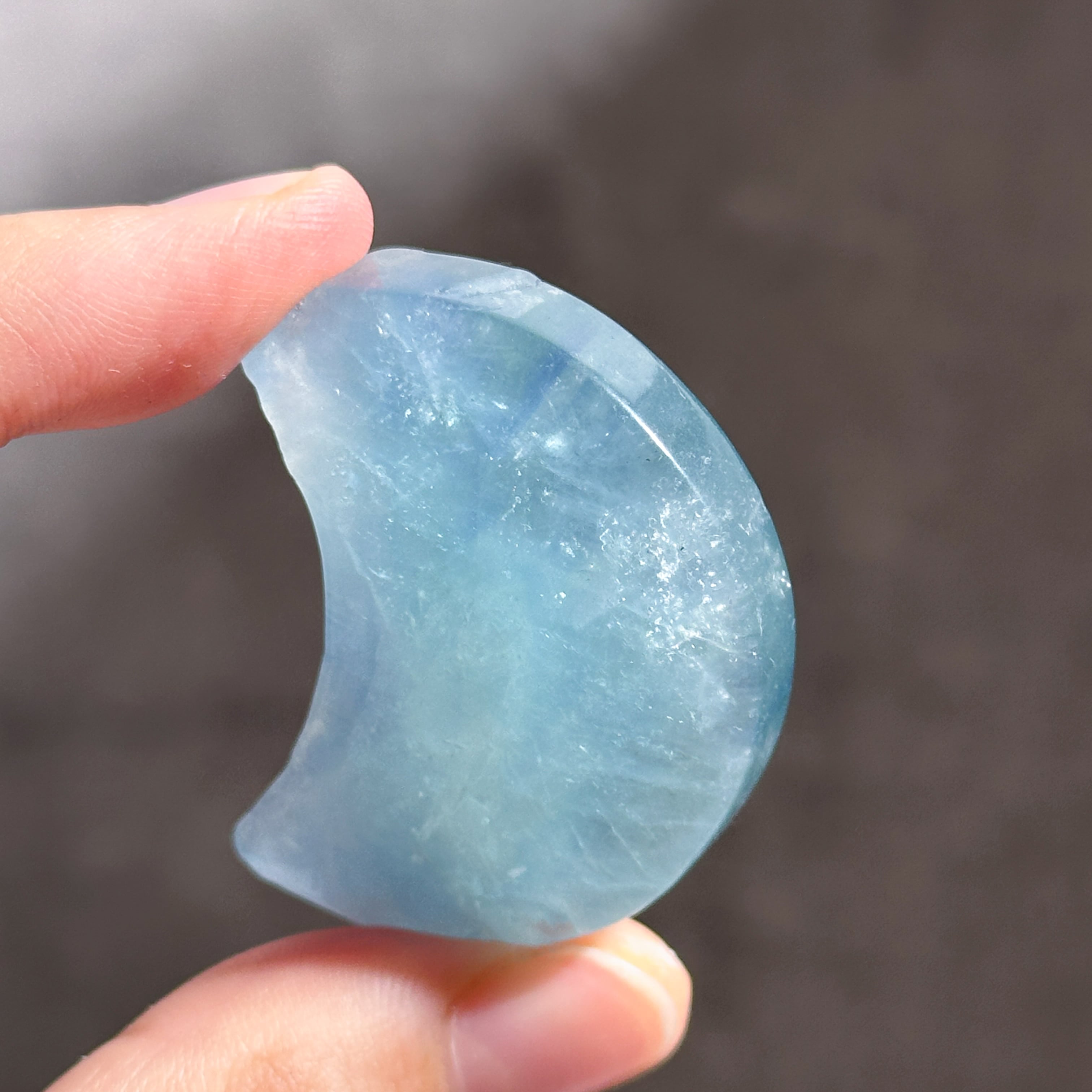 あ〜きゃん♬様　高品質　ブルーフローライト　ハート　握り石 ブルーフローライト 三日月22◇ Fluorite ◇天然石・鉱物