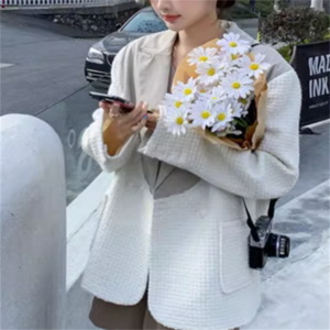 【送料無料】 アウター ショートコート ジャケット 羽織り テーラードジャケット ショート ショート丈 袖あり 長袖 Vネック フレア Aライン ポケット 異素材切り替え ドッキング かわいい 大人可愛い 綺麗 シンプル カジュアル 大人 上品 おしゃれ お洒落 大人女子 こなれ感 コンサバ 定番アイテム 体型カバー 無地 秋 30代 40代 レディース 女性用 ママ デート お出かけ 女子会 お呼ばれ お茶会 授業参観 休日 アウトドア 着回し 普段使い デイリーユース オルチャン ファッション