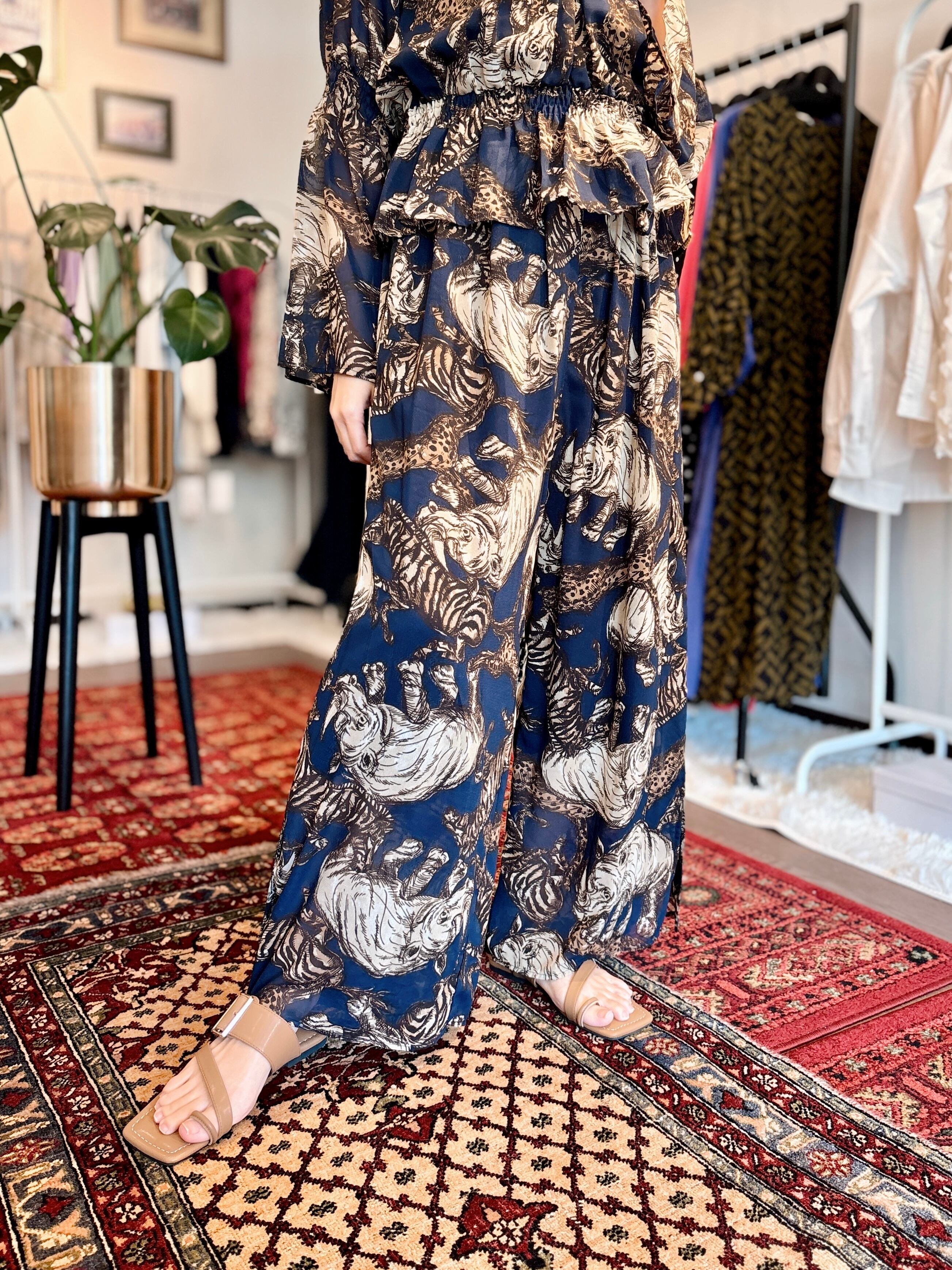 アニマルプリントパンツ