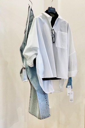 【梅春10％OFF】オーバーシルエット後ろギャザーブラウス