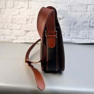 FENDI フェンディ ペカン ショルダーバッグ ブラウン A-12724