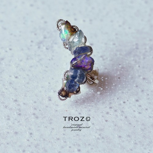 【024 HAMON Collection】 Integration Ear Cuff サファイア × オパール × アクアマリン 鉱物原石 イヤーカフ 天然石 アクセサリー (No.2556)