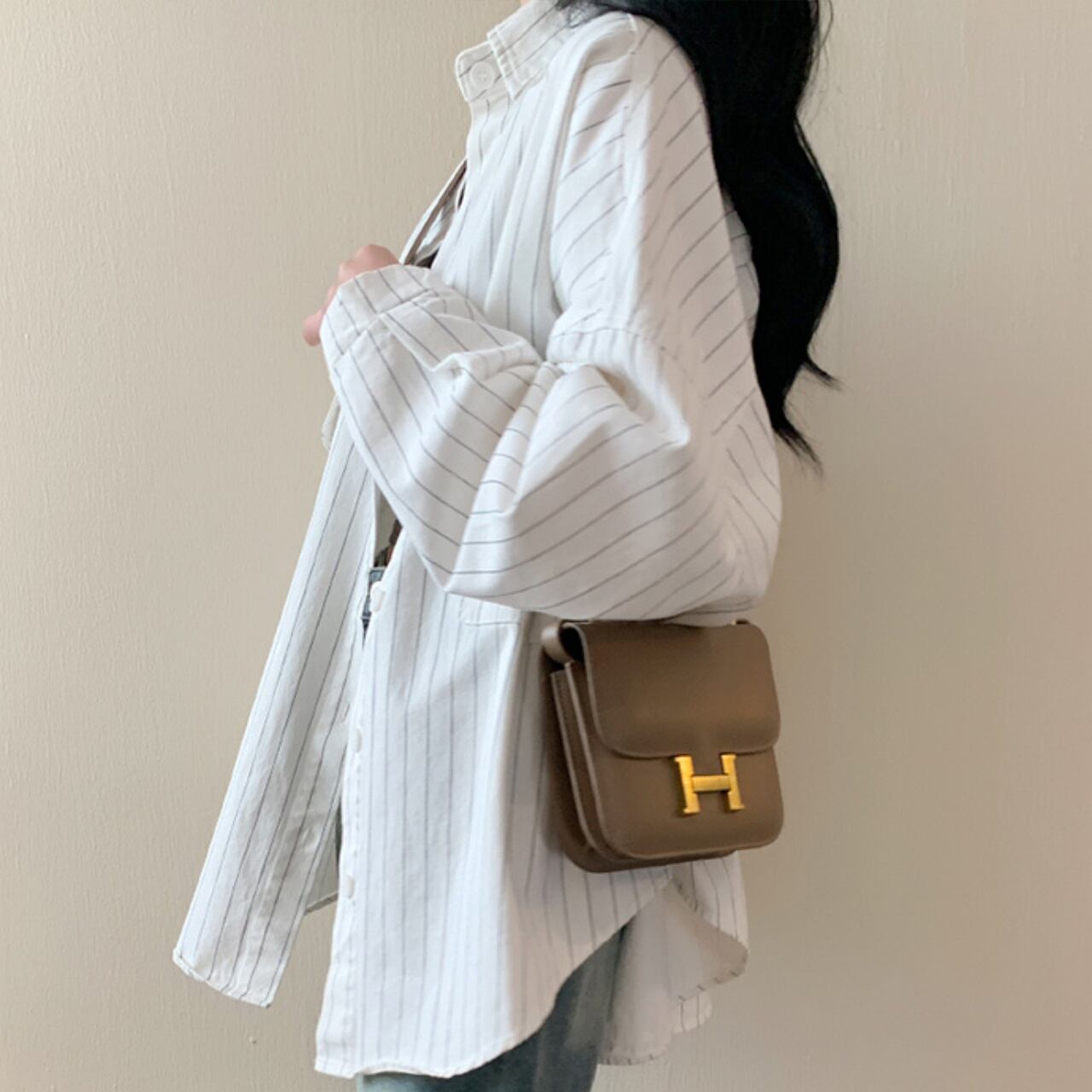 Oversized silhouette striped shirt S412