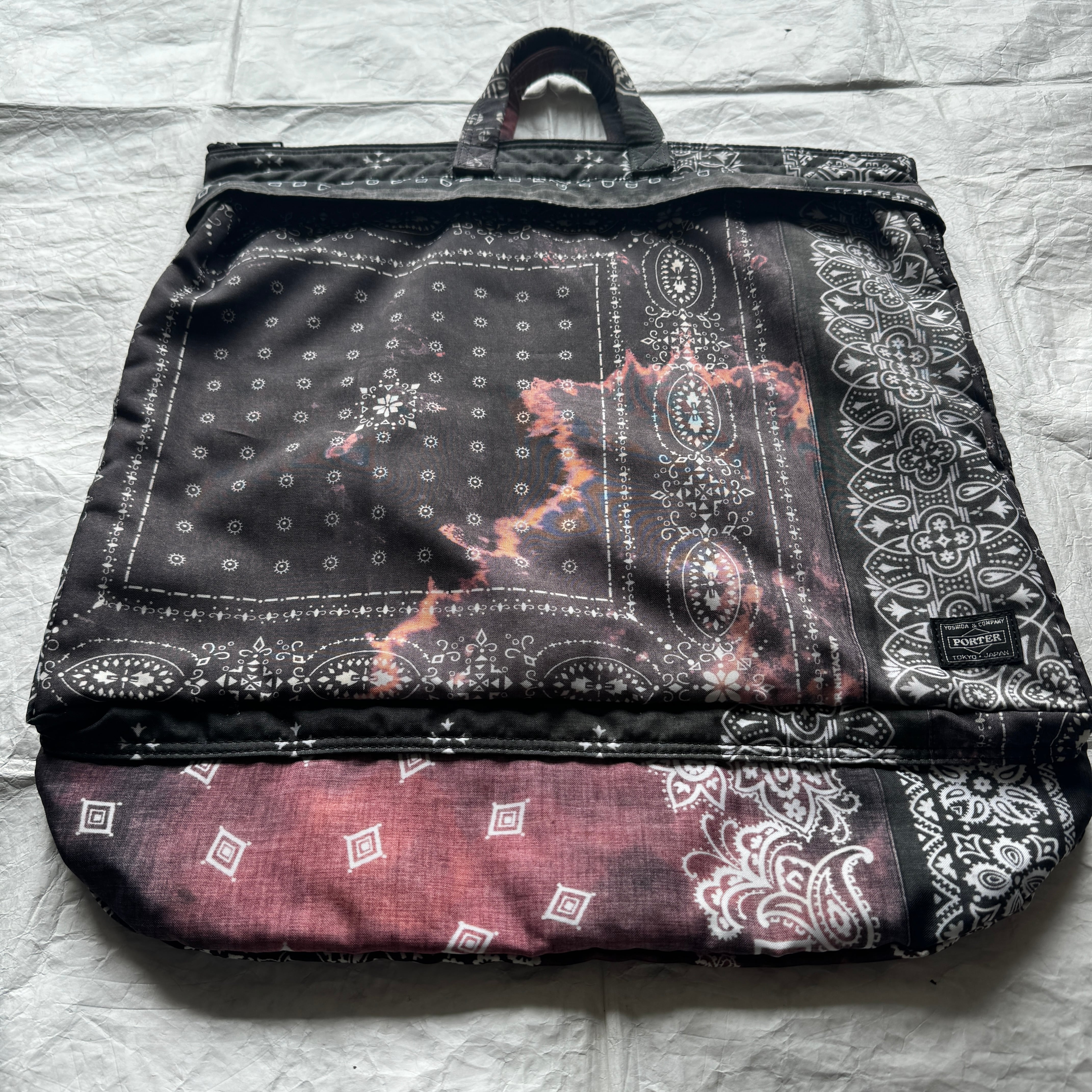 PORTER x NEIGHBORHOOD バンダナ柄 ヘルメットバッグ | 古着屋 PORTER x NEIGHBORHOOD バンダナ柄 ヘルメットバッグ | 古着屋