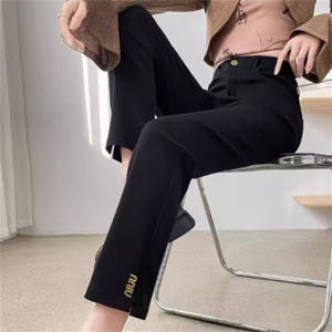 【送料無料】 パンツ ボトム ロング ポケット かわいい 大人可愛い 大人女子 綺麗 シンプル カジュアル 大人 上品 おしゃれ お洒落 こなれ感 ラフ コンサバ 着痩せ レディライク 無地 春 秋 20代 30代 40代 レディース 女性 授業参観 演奏会 デート お出かけ 女子会 お呼ばれ 休日 お茶会 アウトドア 着回し 普段使い 重ね着 オルチャン 韓国系 ファッション 伸縮性 ストレッチ素材 コーデ 体型カバー プチプラ 定番 デイリーユース インスタ映え ブラック 大人カラー モノトーン