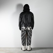 CCUの新作「TRUCKER JACKET」コーディネート