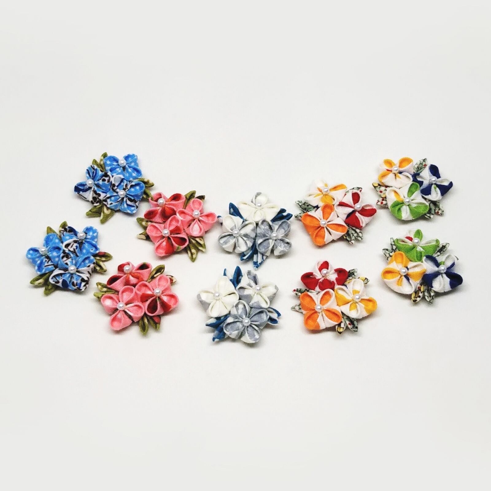 手毬花（てまりばな） 鴇色 * つまみ細工 ピアス・イヤリング | 和