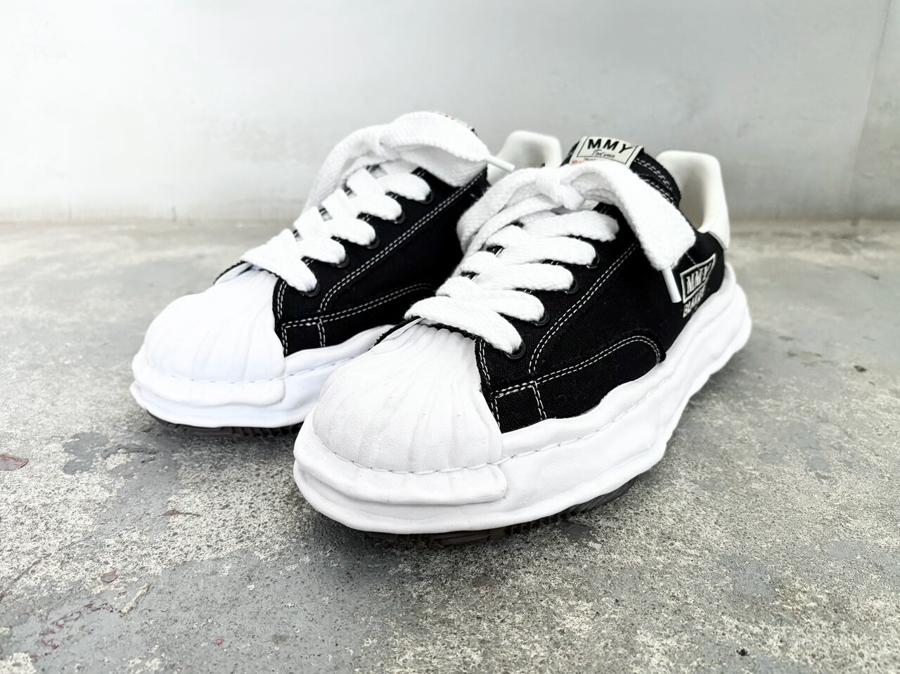 Maison MIHARA YASUHIRO BLAKEY LOW BLACK/WHITE
