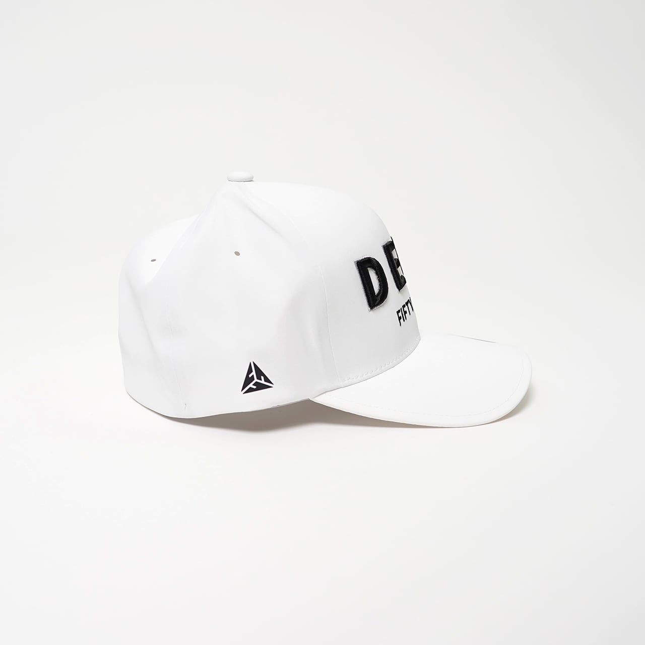 CAP 003 WHITE | Defy54