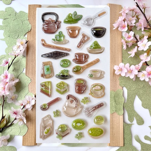 【 ぷくぷく ぷっくり 抹茶 3D シール 】 抹茶ラテ 抹茶ケーキ 抹茶ドーナツ 抹茶アイス お茶 茶道 急須 茶筅 茶杓 茶漉し 抹茶篩 部活 クラブ サークル 日本 子ども キッズ ご褒美 ポップ かわいい 生活 可愛い 女 男 手紙 便箋 スタンプ 立体 ステッカー おしゃれ 結婚式 招待状 ラッピング プレゼント カード シール帳 シール交換