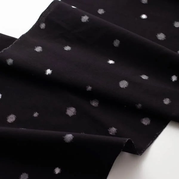 久留米絣 ぼたん雪／黒（1反・12m） | mira2025 ｜暮らしに小さな輝きを