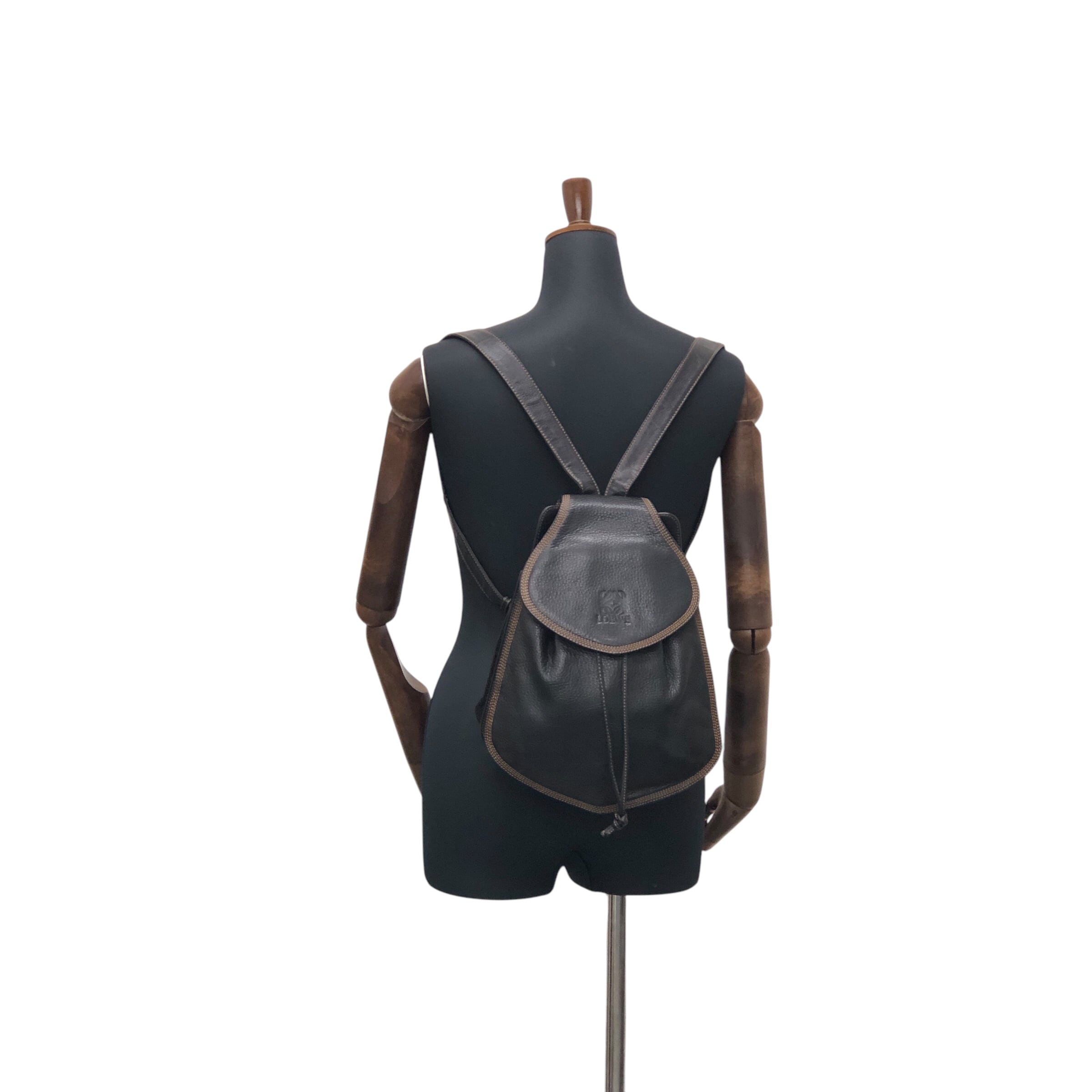LOEWE ロエベ バックパック ブラック アナグラム レザー ステッチ