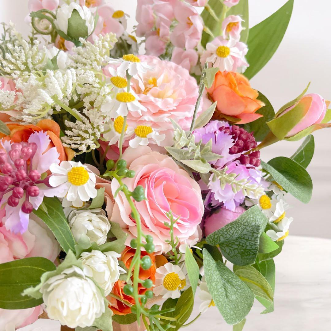 光触媒フラワー】牡丹と薔薇の幸福アレンジ 〜幸せを呼ぶ鈴蘭と野花の