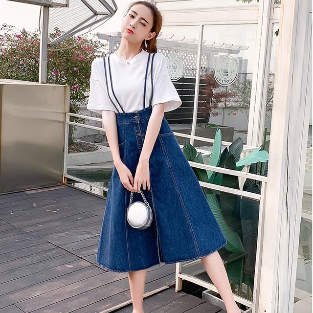 スカート レディース 送料無料 デニムスカート サスペンダー ジャンパースカート ロングスカート ひざ丈 ミモレ丈 袖なし セミフレア Aラインスカート プリーツ クロス フロントボタン ブルーデニム かわいい シンプル おしゃれ ラフ S M L XL 大きいサイズ 小さいサイズ ライトブルー ダークブルー 無地 春 夏 秋 冬 オールシーズン シーズンレス 10代 20代 ママ 学生 デート お出かけ 公園 女子会 休日 アウトドア 旅行 着回し 普段使い 重ね着 双子コーデ 楽ちん 体系カバー 脚長