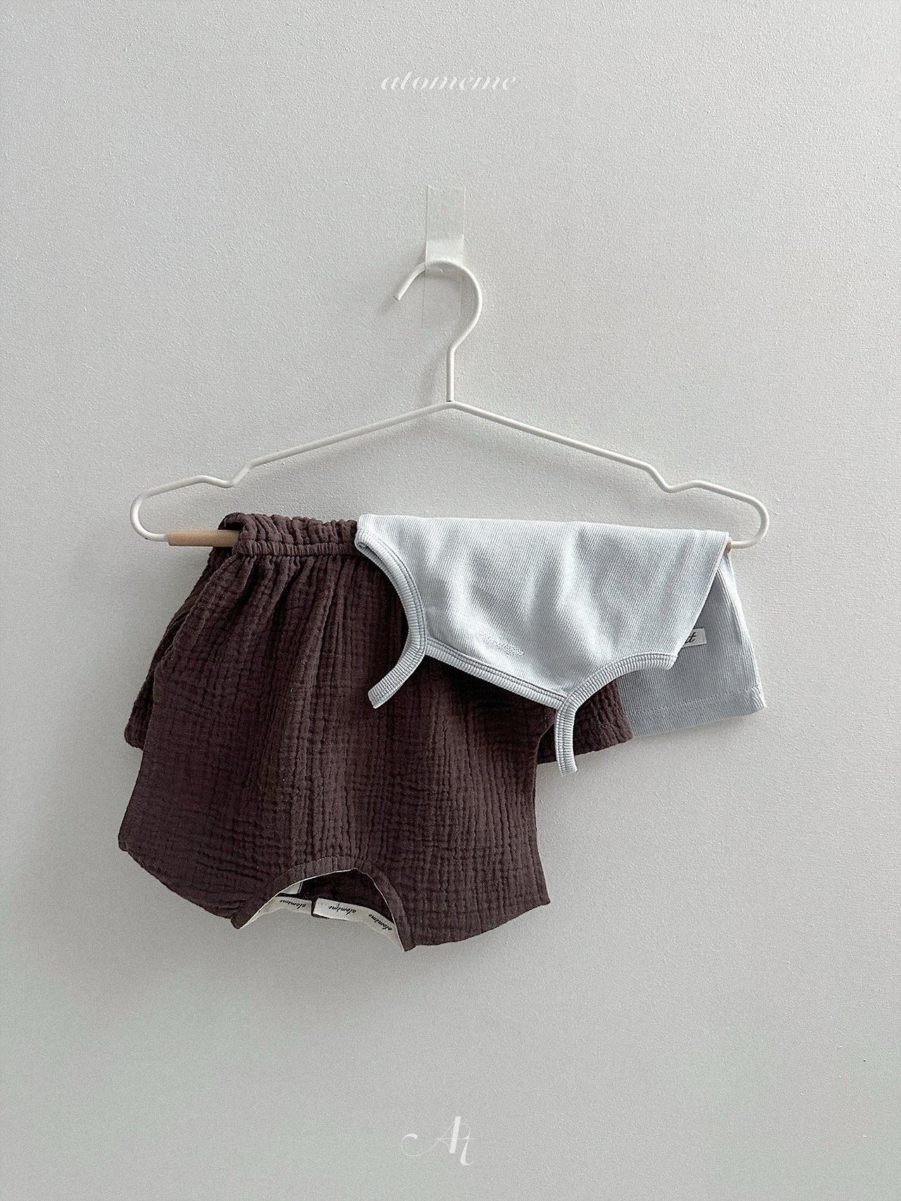 [atomeme] Peanut Sleeveless / [아토메메] 피넛나시