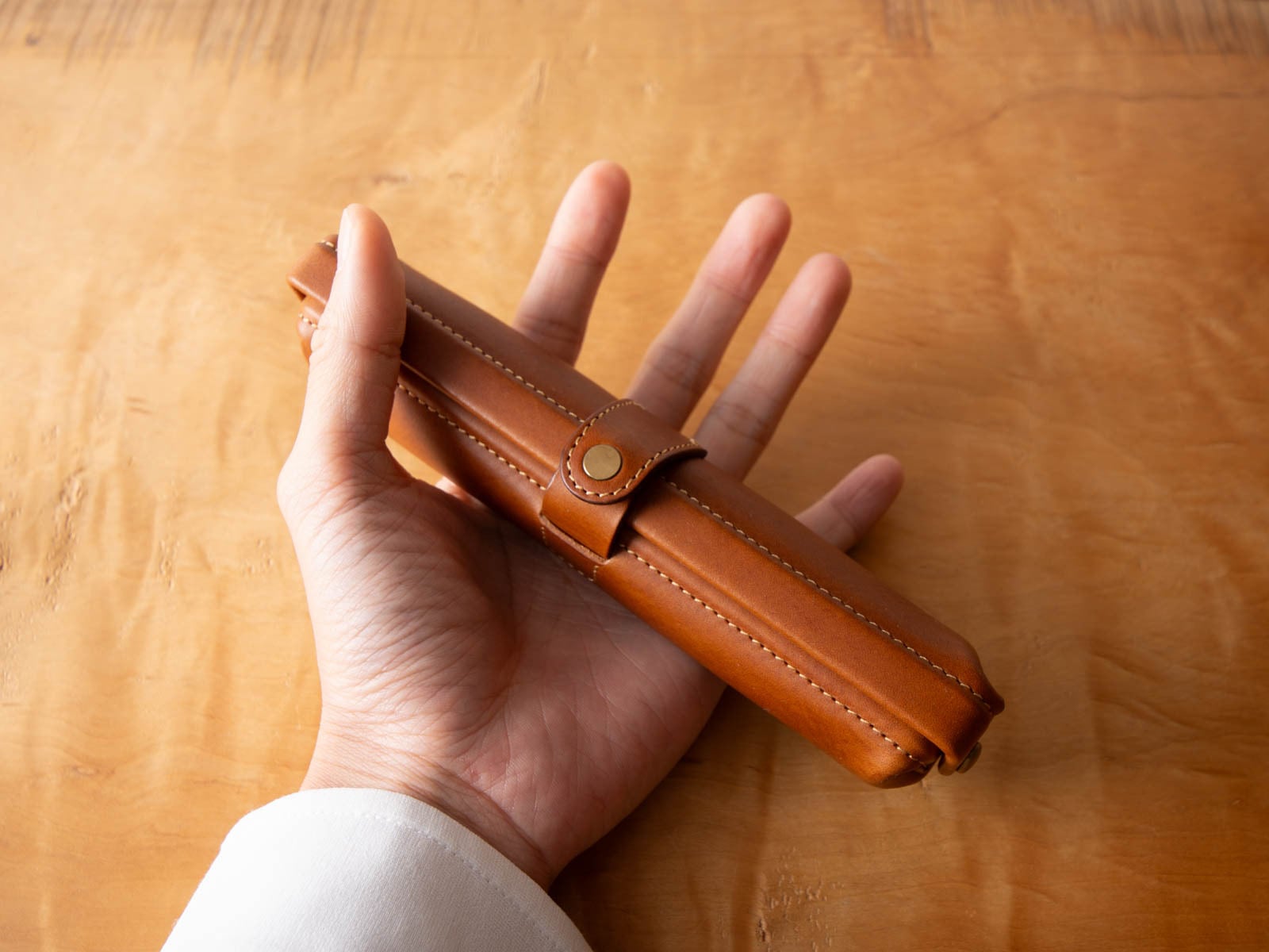 美品　大幅値下げ！OMAS バーガンディ 万年筆 1925年説明書綺麗なケース付 Paka-pen ss イタリアンレザーのコンパクトペンケース 万年筆 入学祝い