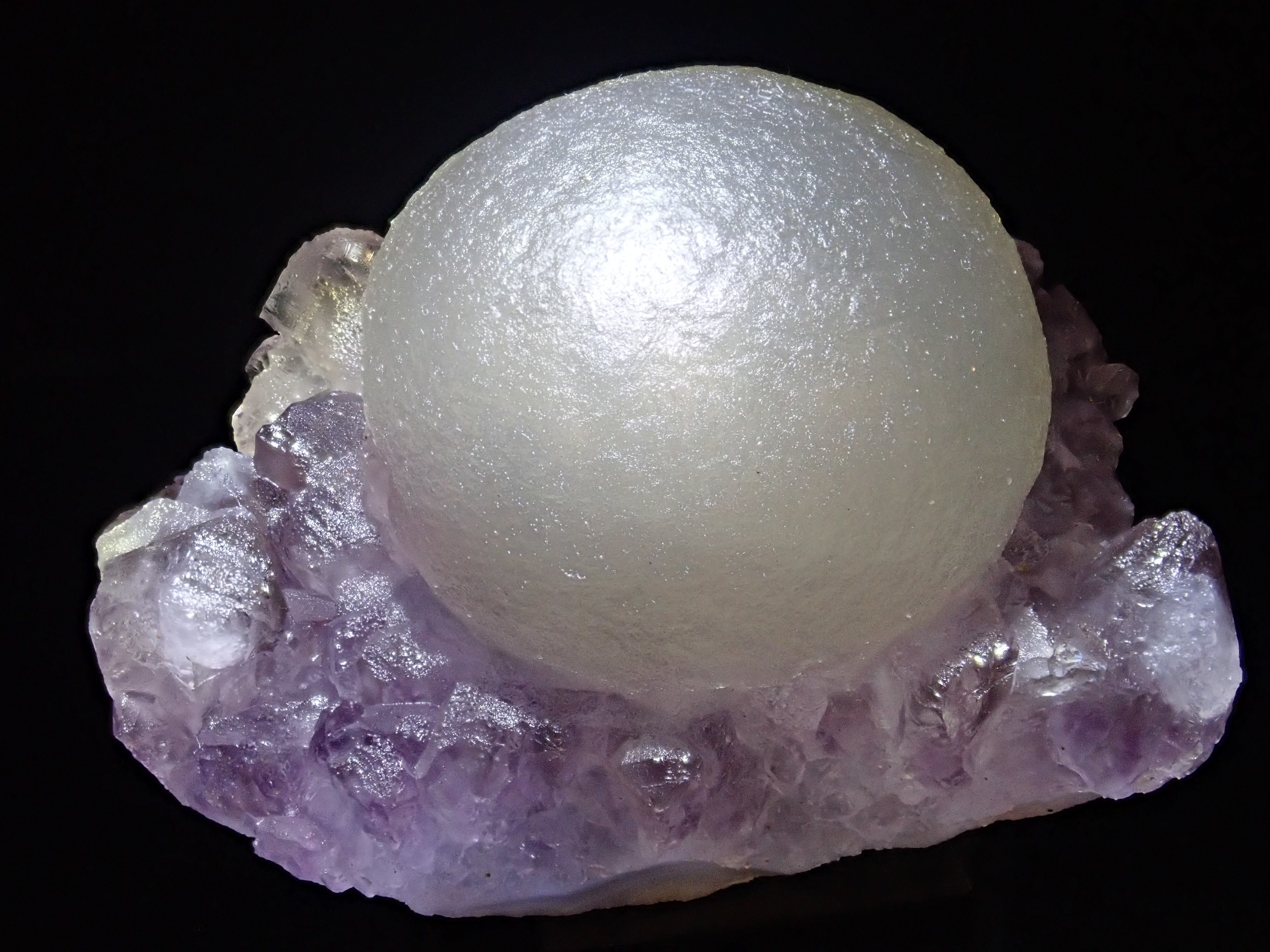 No401 球状フローライト&クォーツ　蛍石&水晶　原石　標本