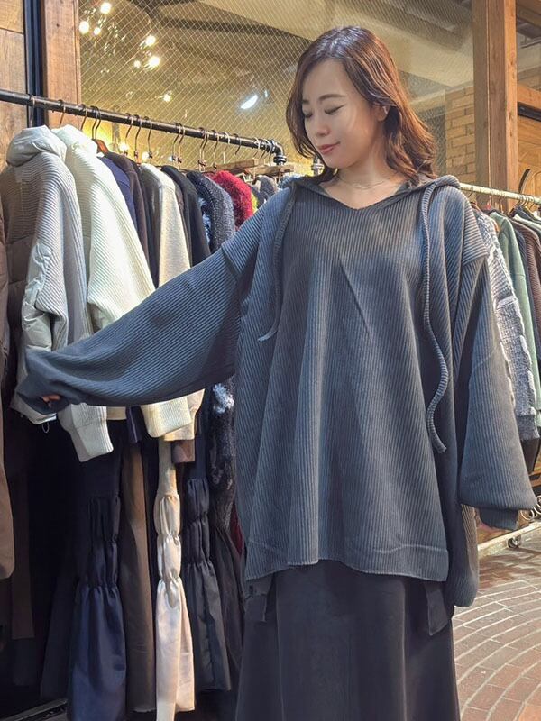 セブンデイズ　1251105　プルオーバーパーカー 冬