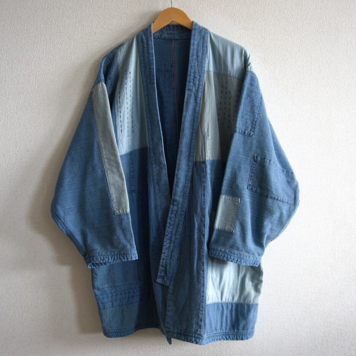 【美品】 BLUE BLUE JAPAN 【刺し子 羽織り コート】 3 パッチワーク インディゴ ブルーブルー 26040528 美品】 BLUE BLUE JAPAN 【刺し子 羽織り コート】 3 パッチワーク