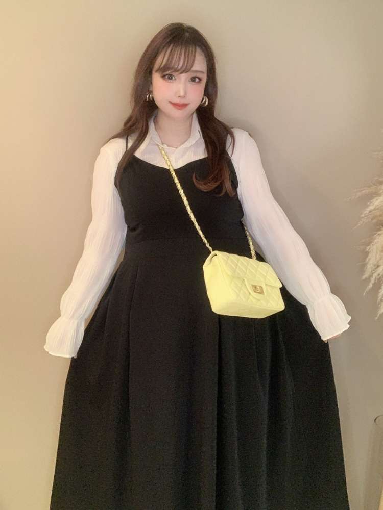 シンプルながらも存在感のあるワントーンキャミワンピース お呼ばれコーデ フォーマル 大人 きれいめ シンプル 大きいサイズ 韓国 CH4871