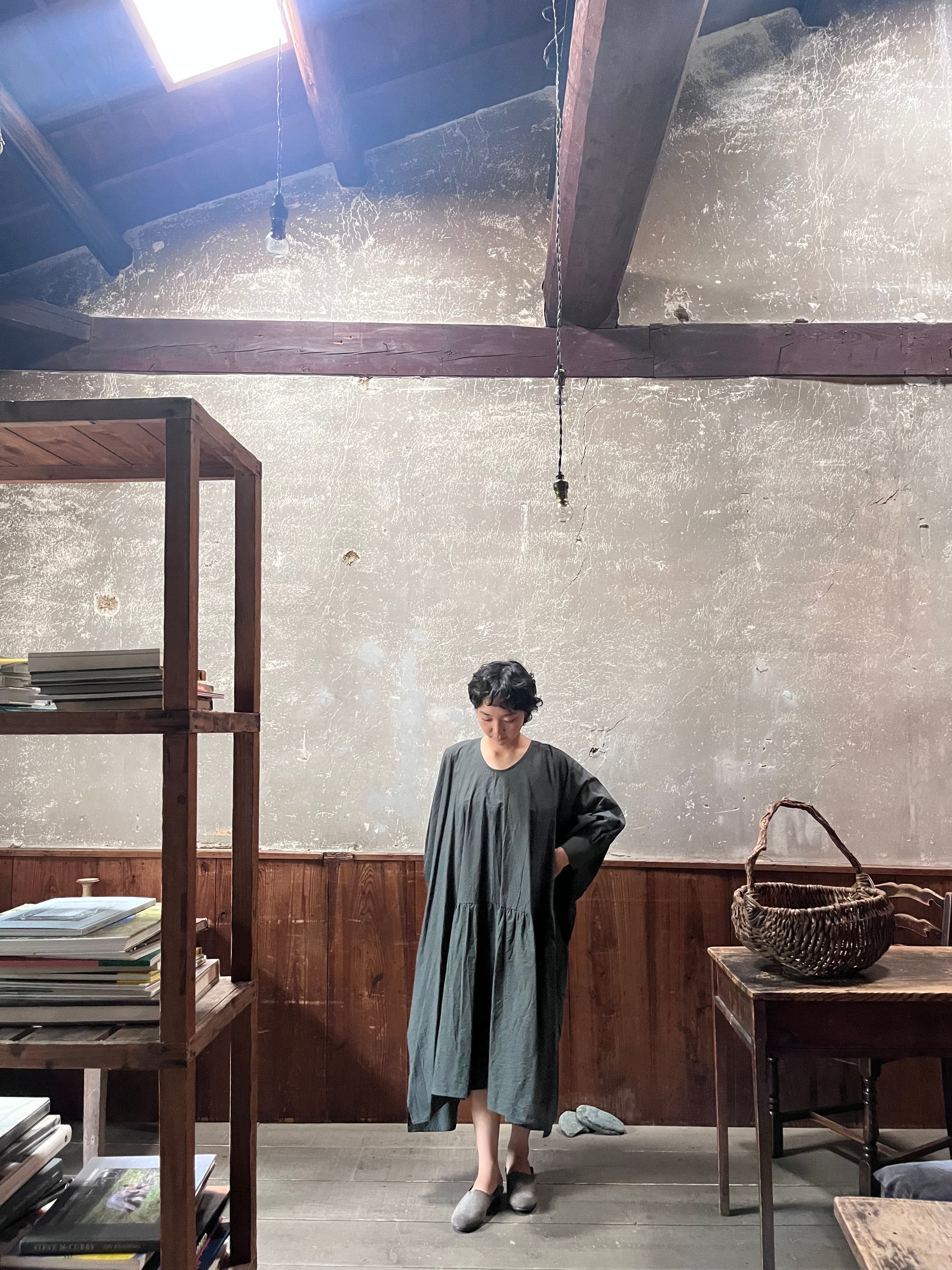 COSMIC WONDER ｜Cotton linen classic broadcloth 20's work dress