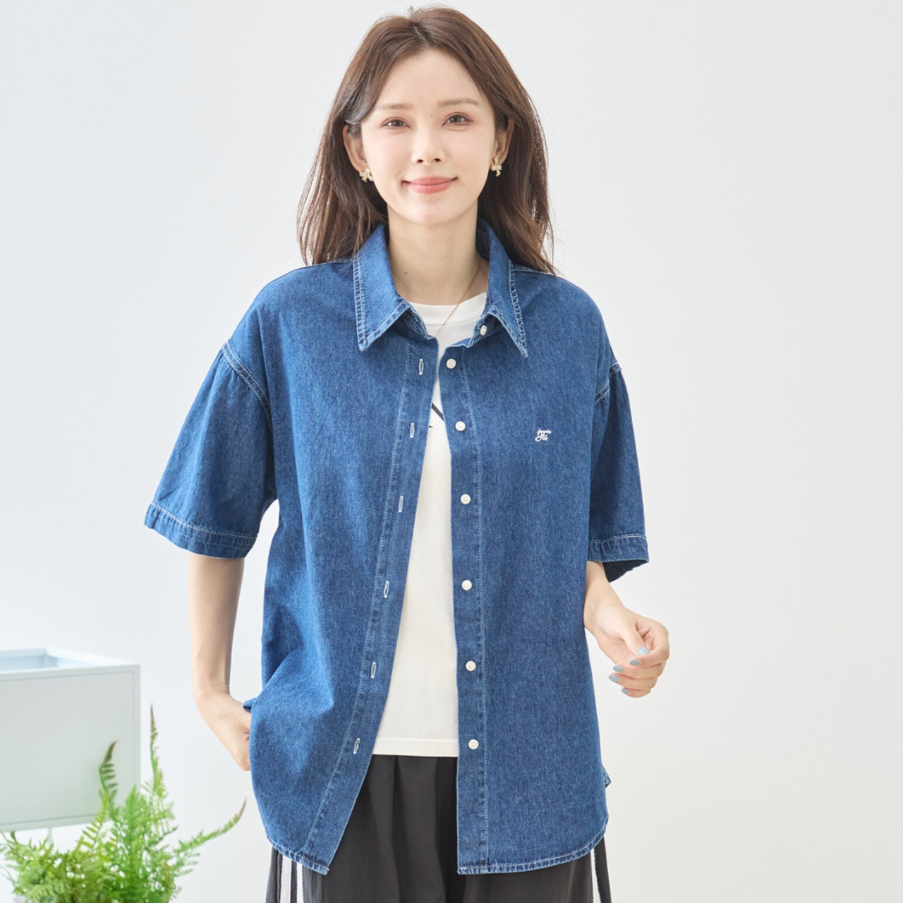 TRUBE ワンポイント刺繍ドロップショルダー半袖デニムシャツ【M~L】デニムブルー