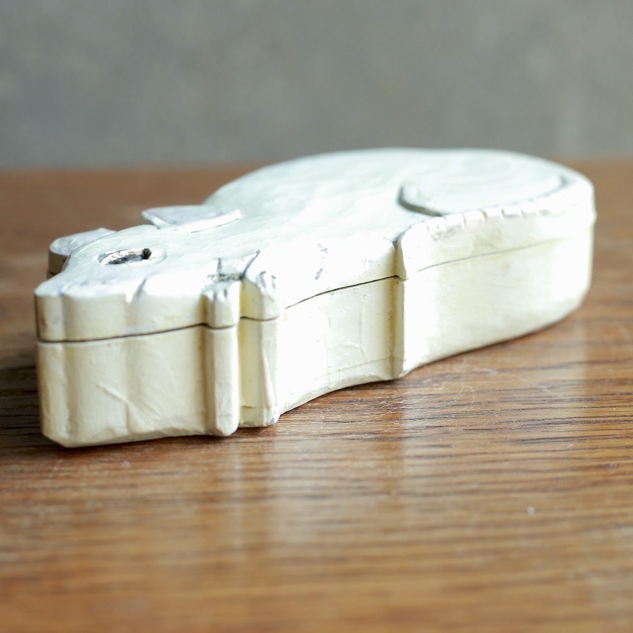 木彫り ネズミ 小物入れ ヴィンテージ 置物｜素朴な白の木肌と収納を兼ねた愛らしい動物オブジェ