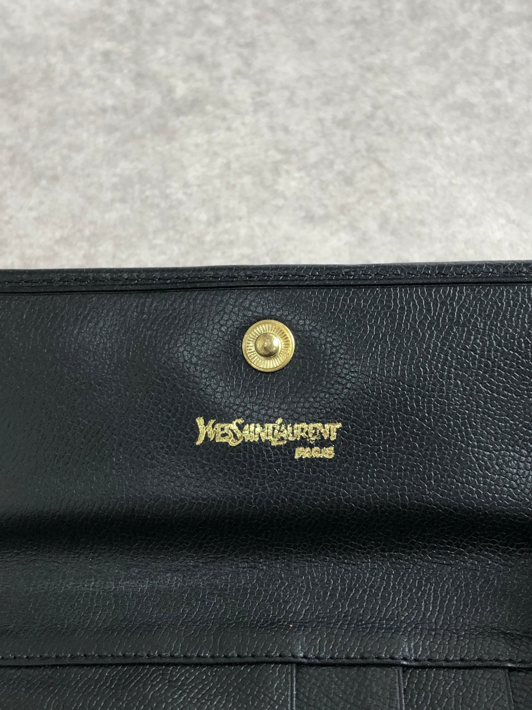 Yves Saint Laurent イヴ・サンローラン 財布 ブラック YSL レザー 3
