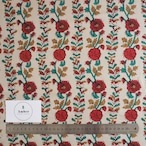 ブロックプリント生地【50cm単位】インド綿 花柄 生成り×赤×グリーン#55910-WT1
