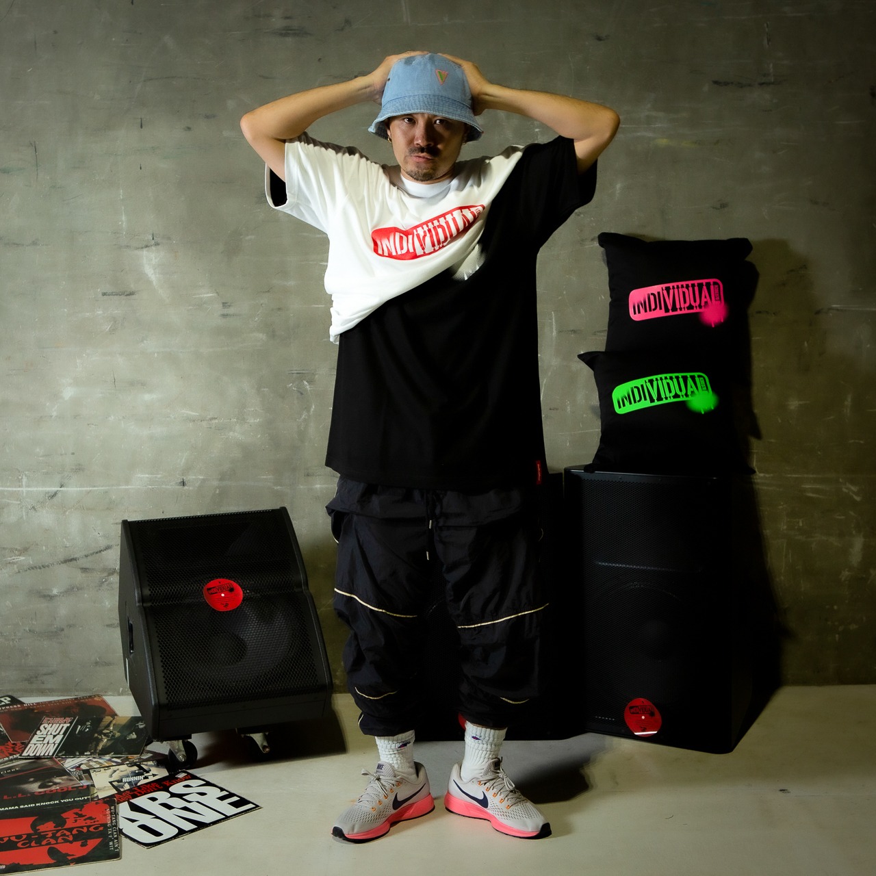 Stencil Tee White & Red