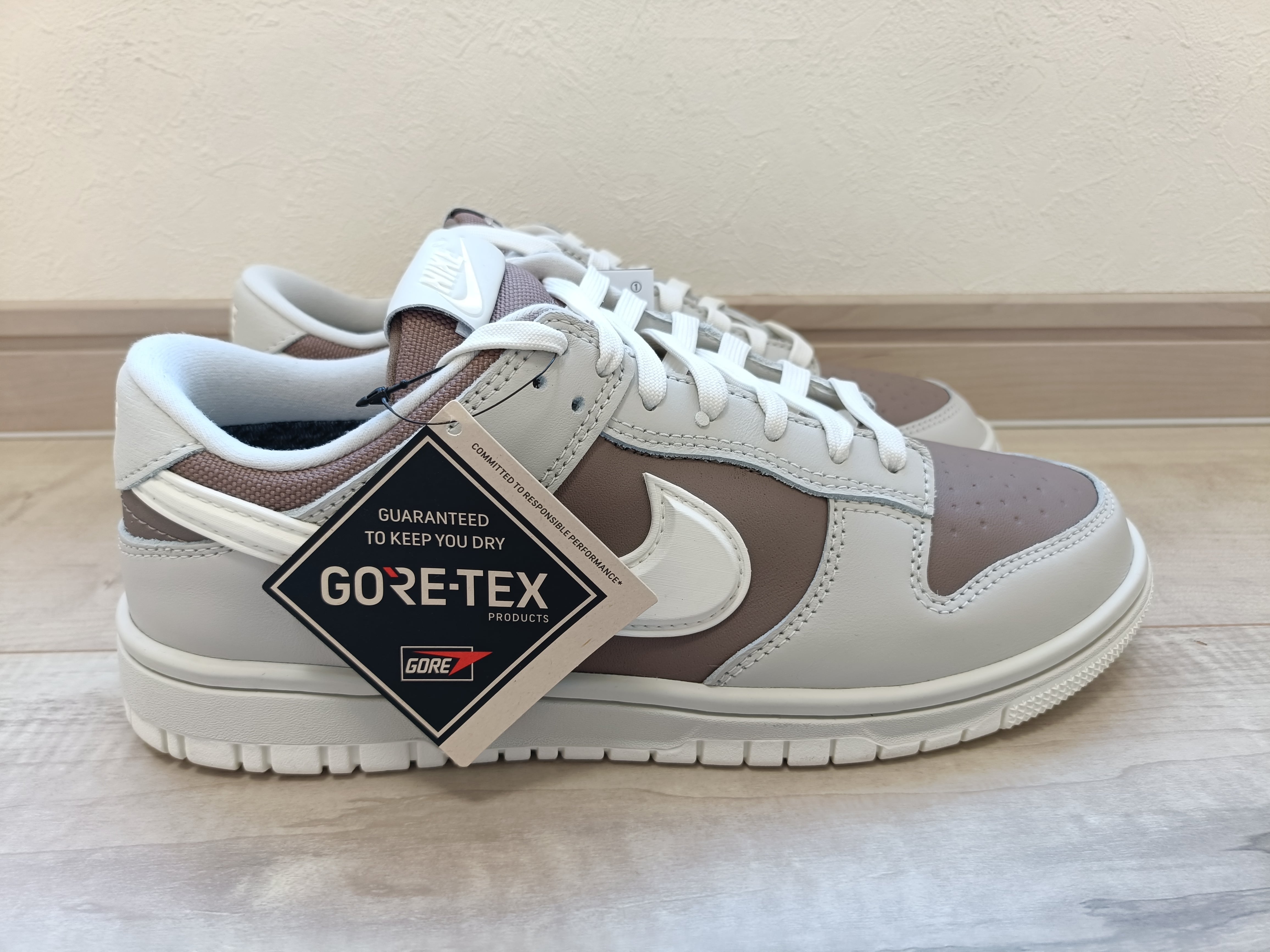 2023 adidas Originals GUAM FOOTWEAR-WHITE/DARK-BLUE/CREAM-WHITE