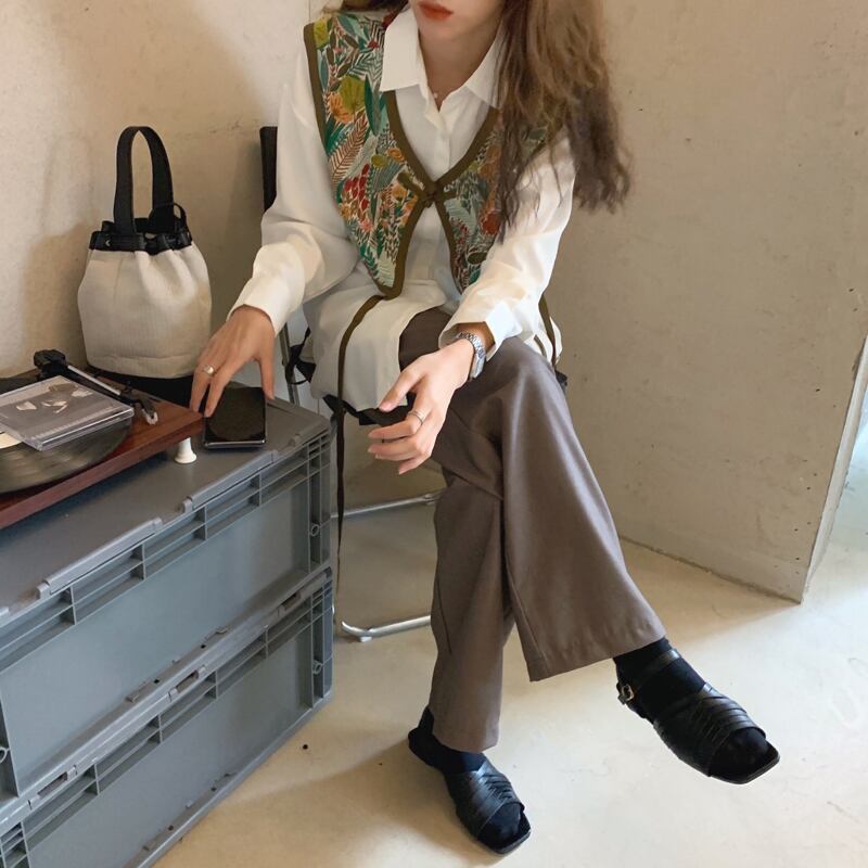 スタンダードヴィンテージエスニックスタイル薄手オータムショートジャケット レディース レッド レトロ 刺繍 秋物 ビンテージ 萌量不足46552877758