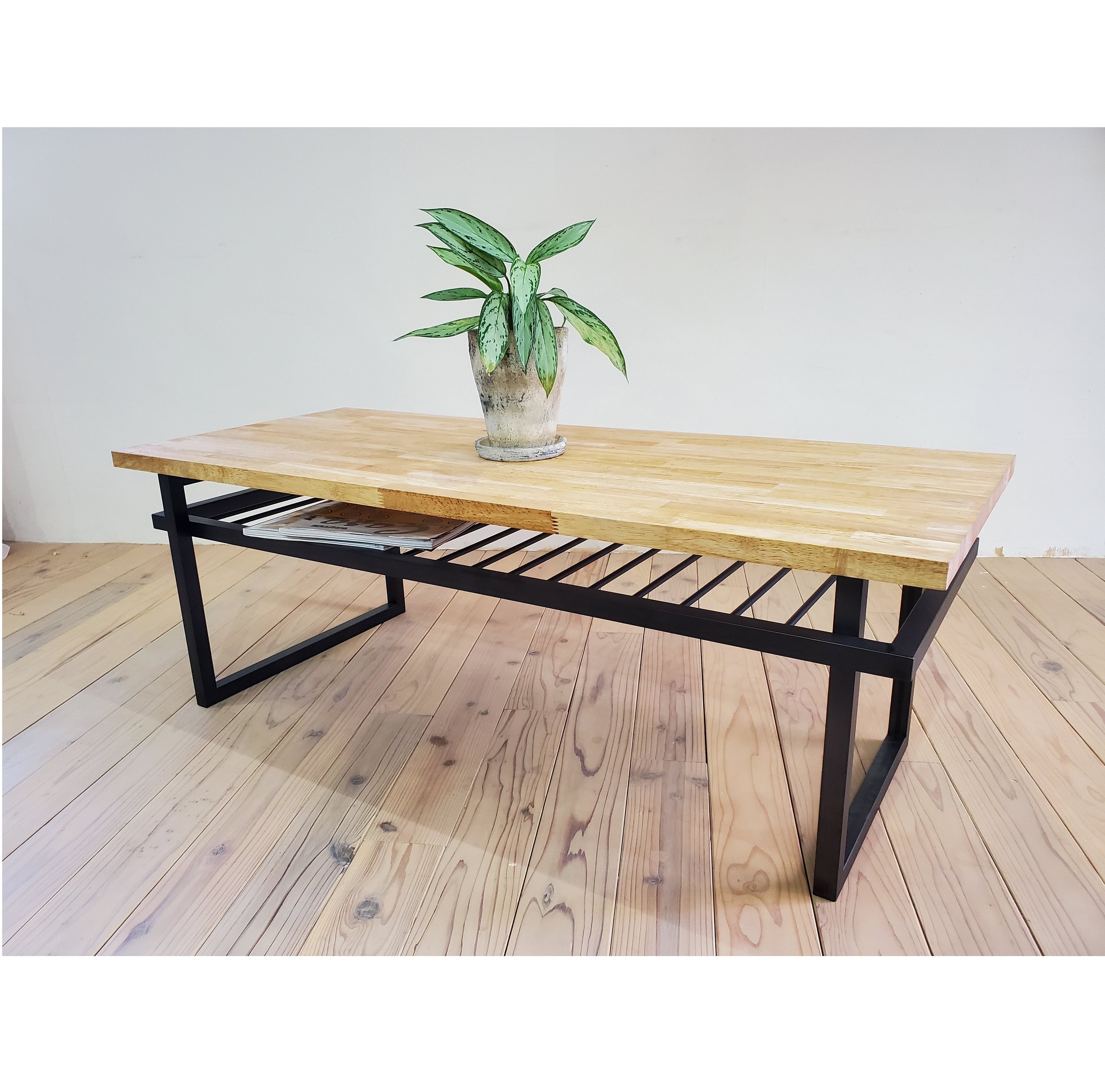 西海岸風ローテーブル ◇オノーレ◇(onore) 西海岸風の異形ローテーブル | limone order