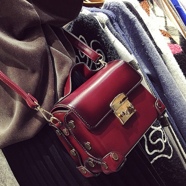 ★送料無料★ ショルダーバッグ レザー ハンドバッグ 革 レディース メッセンジャーバッグ 軽量 bag-968 【韓国ファッション】