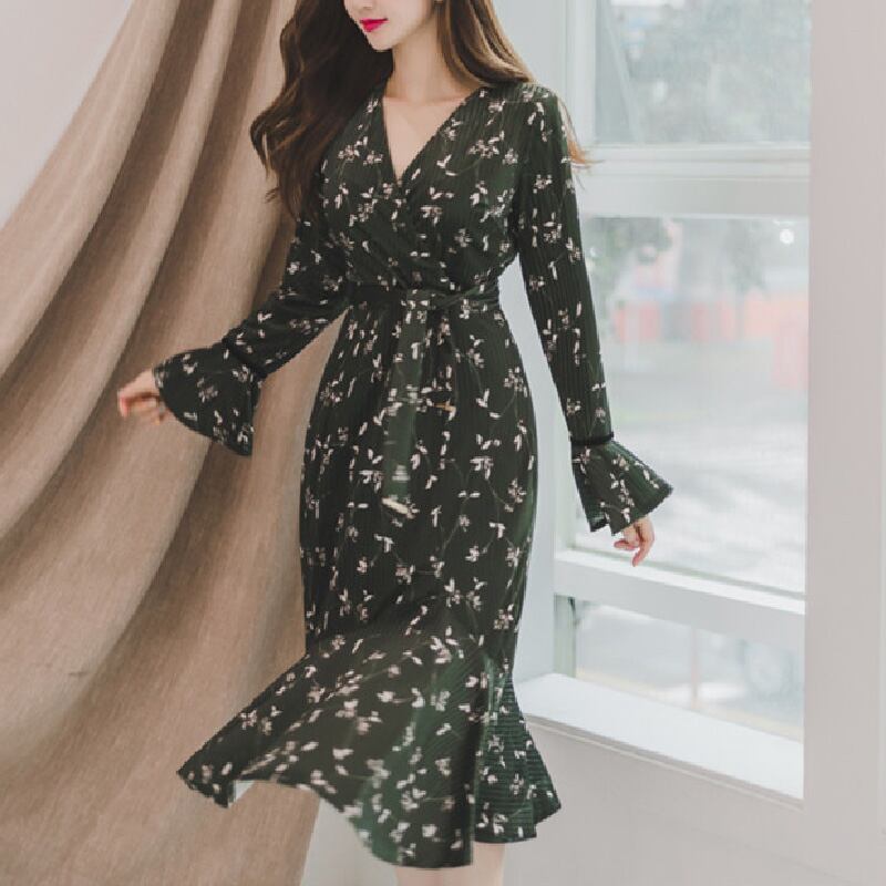 ベルスリーブワンピース