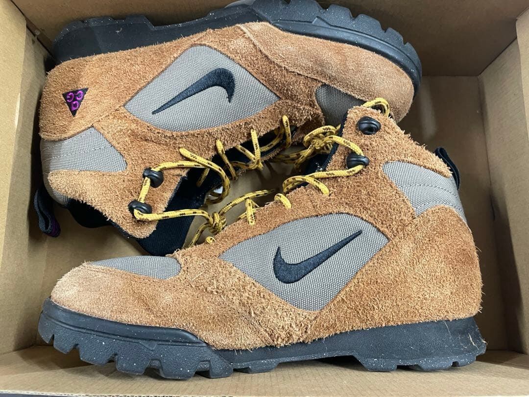 Nike ACG Torre Mid ナイキ FD0212-200 | LOTUS