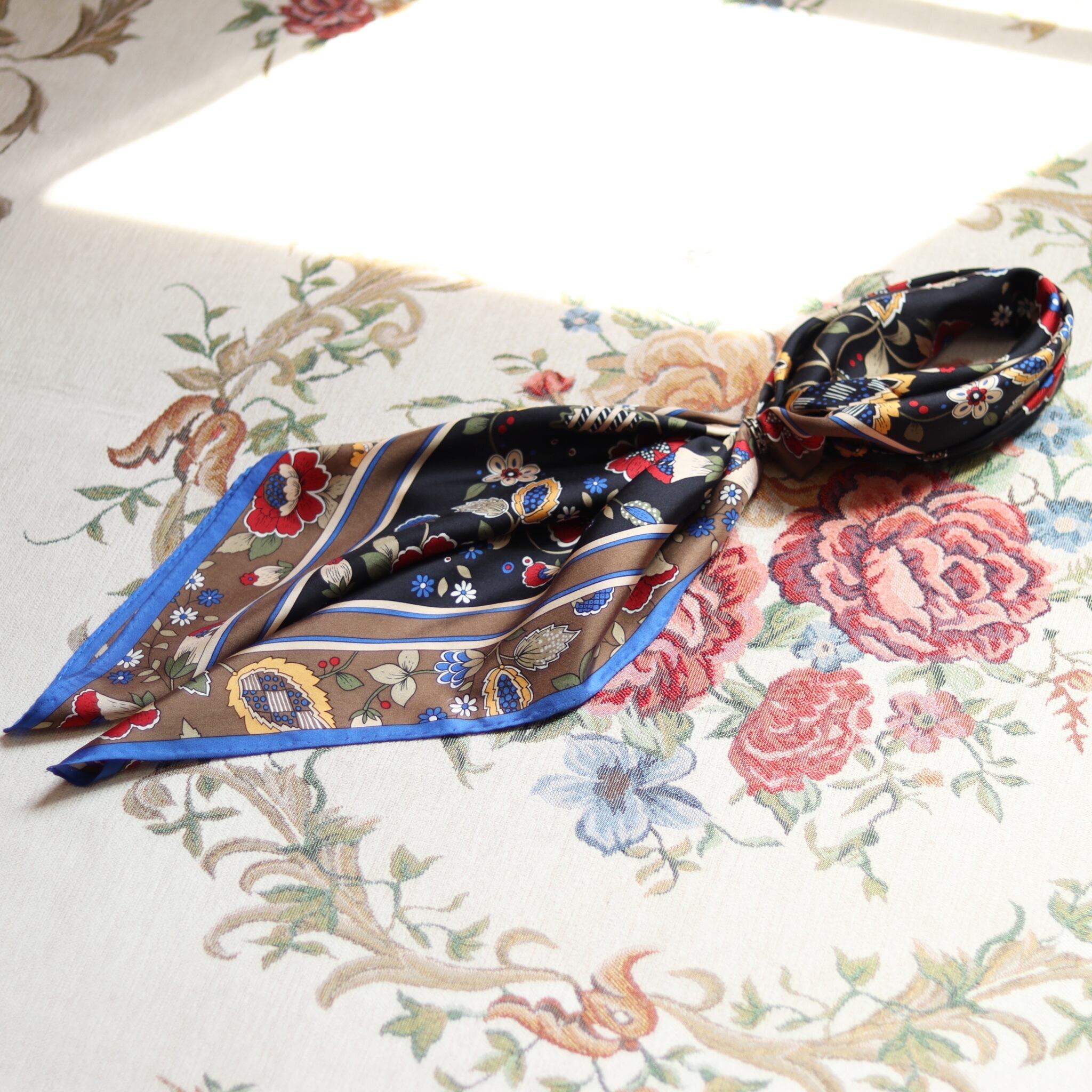 vintage flower scarf【YouTube着用】