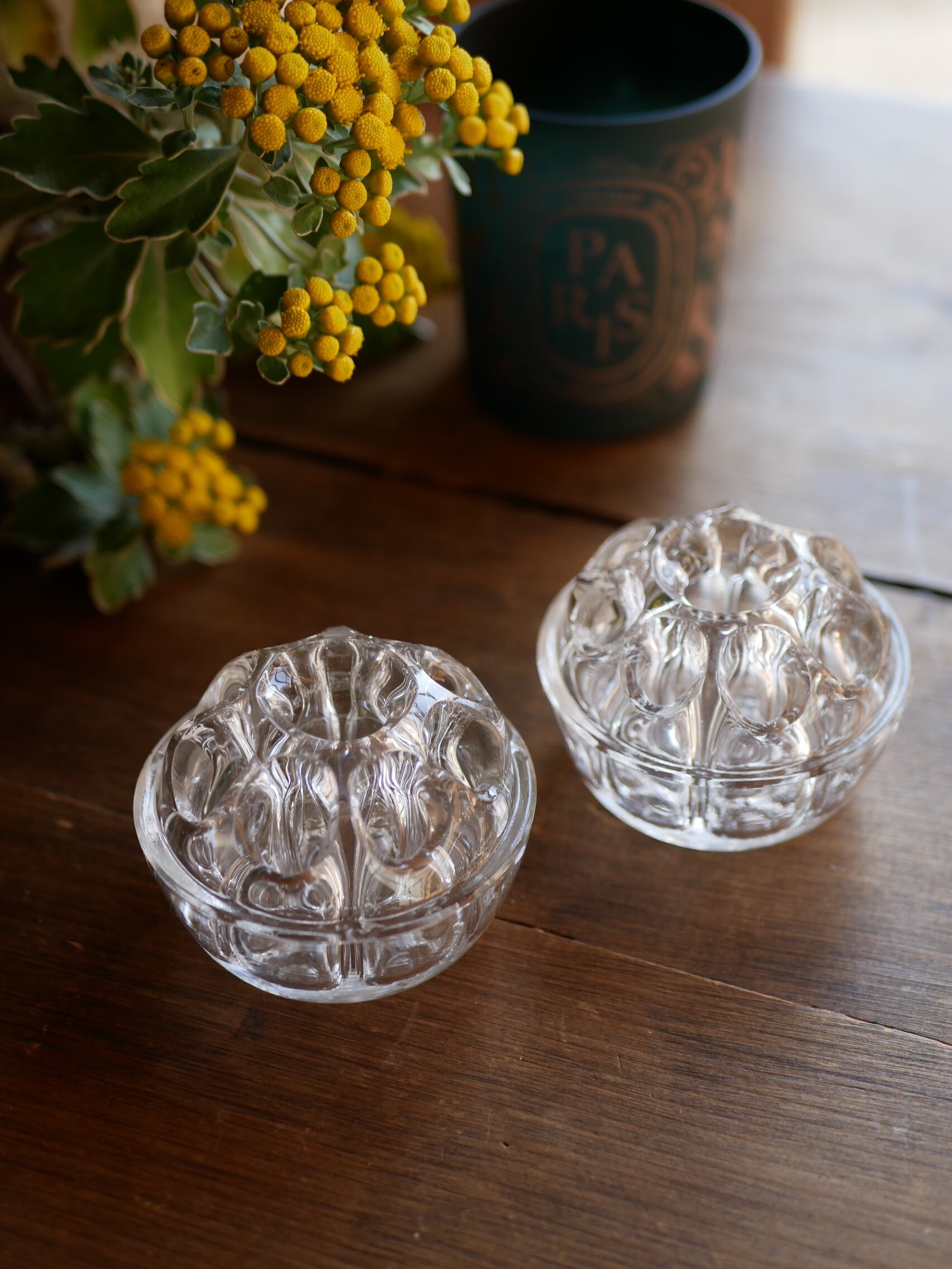 ガラスのフラワーベース フランスヴィンテージ ブロカント