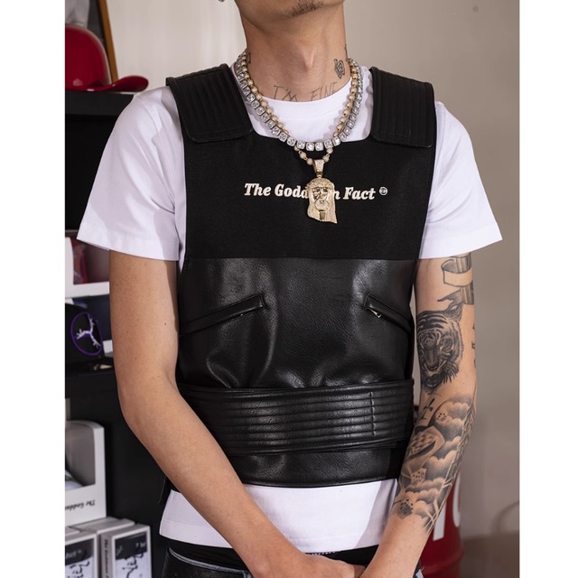 【DRIP2186】TGF Embroidered Logo Leather Switching Vest