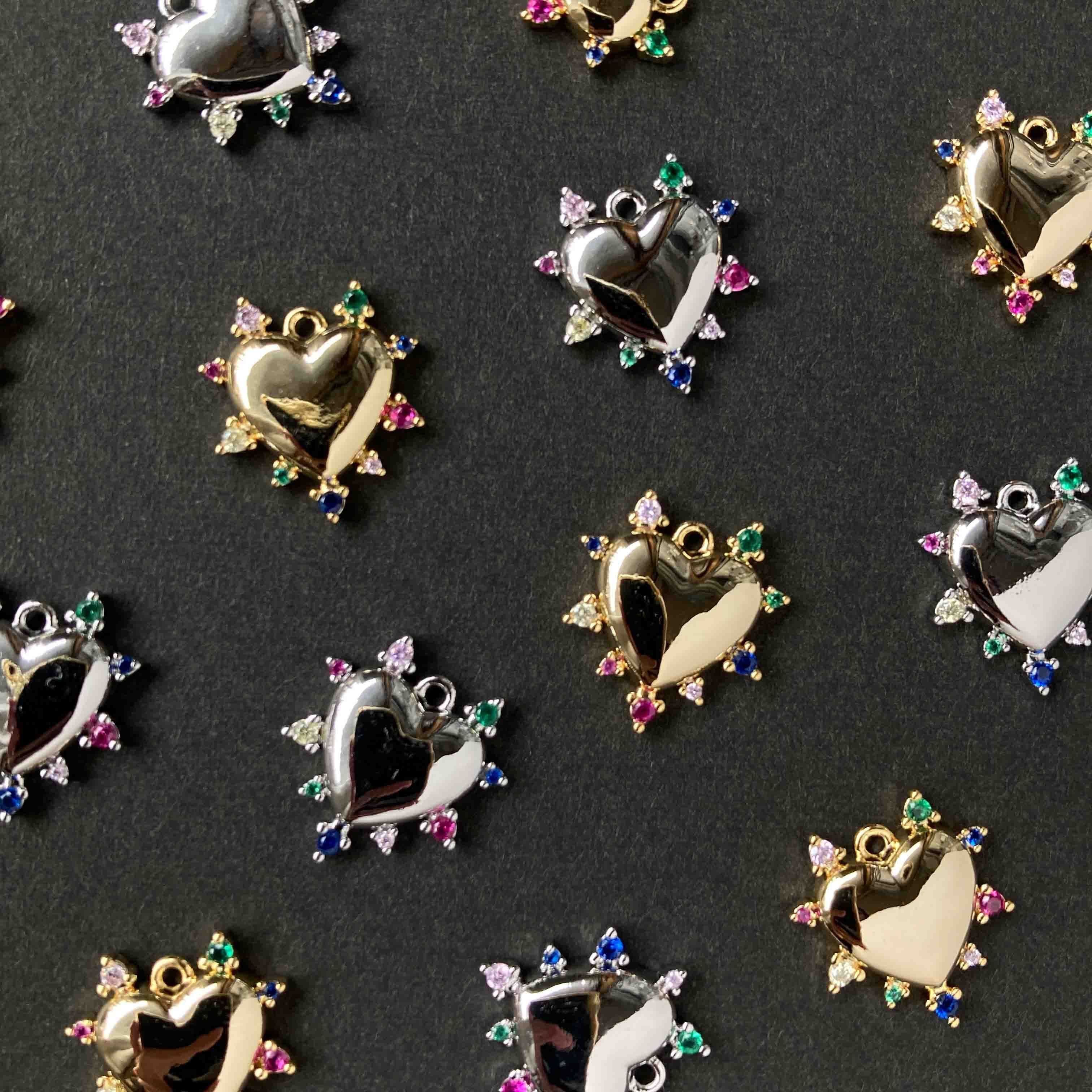 ぷっくりハートカラフルジルコニアチャーム(16K/プラチナメッキ)