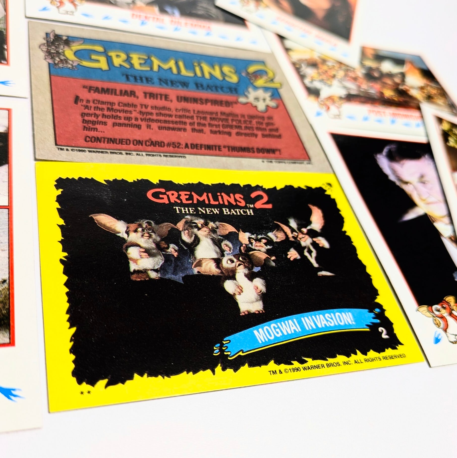 ☆送料無料！☆VINTAGE 1990 Topps【 グレムリン 2（Gremlins 2）Movie Cards 】VINTAGE トレーディングカード単品 （1個=9CARDS＋1STICKERS入）〚アメリカン雑貨 アメトイ〛