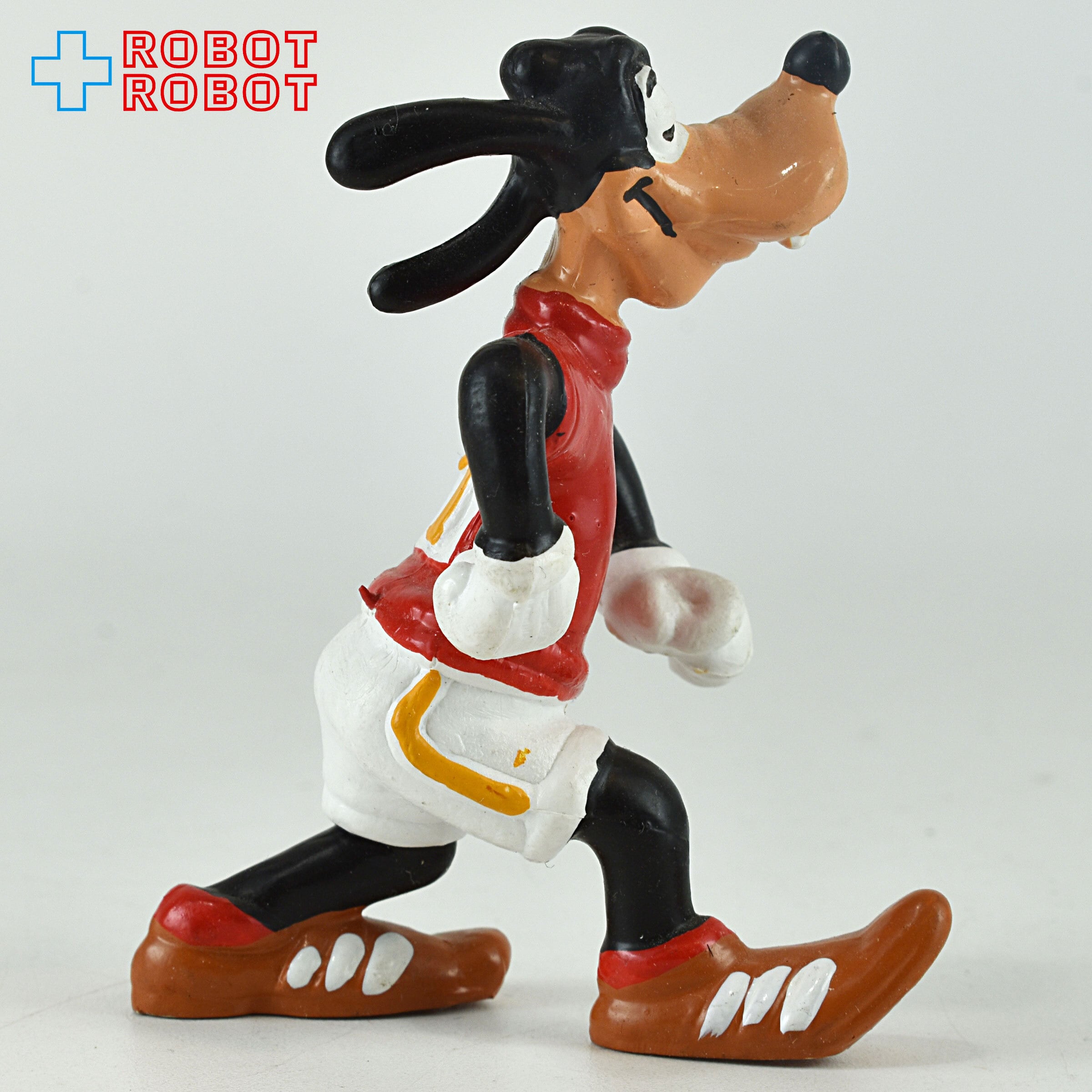 ディズニー グーフィー サッカー 赤シャツ 目つぶり PVCフィギュア