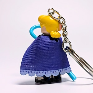 ★ブロックフィギュアキーホルダー★【トイ・ストーリー TOY STORY4 / 5 】 Bo Peep ボー・ピープ アクティブパンツver. / トイストーリー〚アメリカン雑貨 アメトイ〛