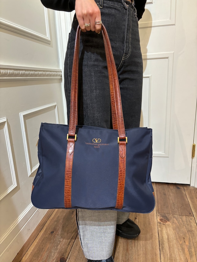 VALENTINO /vintage navy big bag.