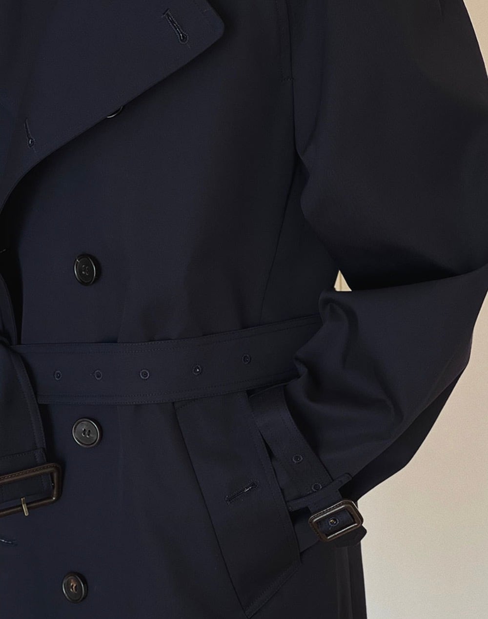 JIL SANDER黒 ラグランスリーブ トレンチコート美品❗️ Jil Sander(ジルサンダー) トレンチコート(メンズ) - 海外通販の