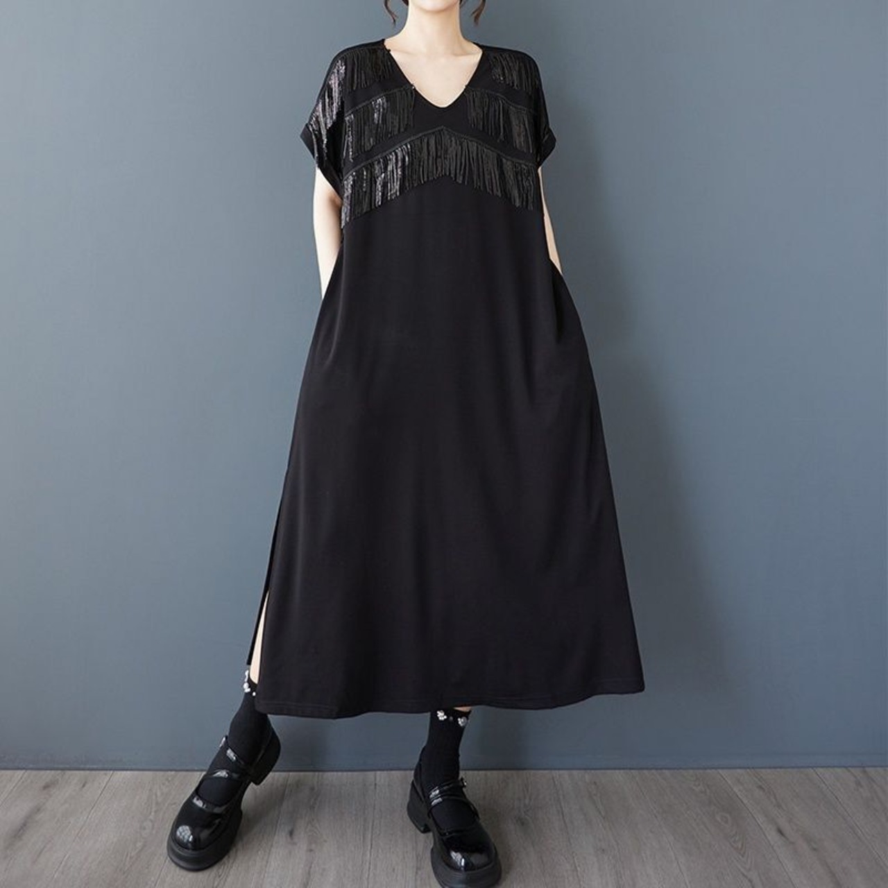 フリンジ装飾 Vネック ロングワンピース  30044