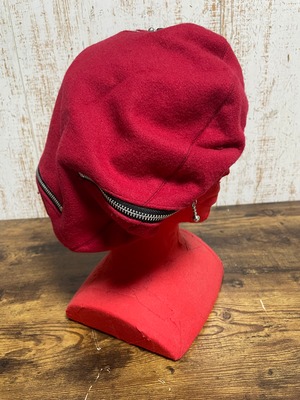 UNFINISHEDジップベレー帽レッド